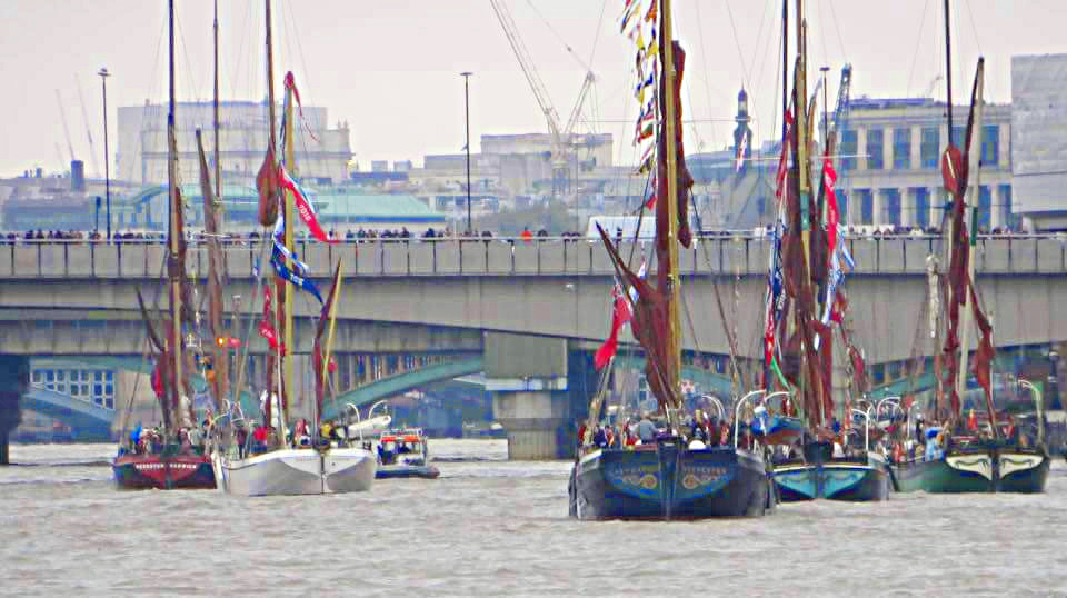 In the Upper Pool, stemming a strong ebb tide for 30-40 minutes (river view rear of parade) — Picture author unknown (possibly Joseph Harman)