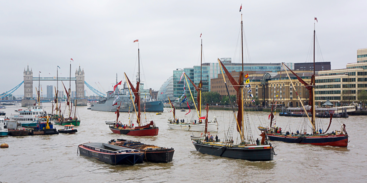 In the Upper Pool, stemming a strong ebb tide for 30-40 minutes (north bank view from London Bridge) — Picture by Andrew Smith